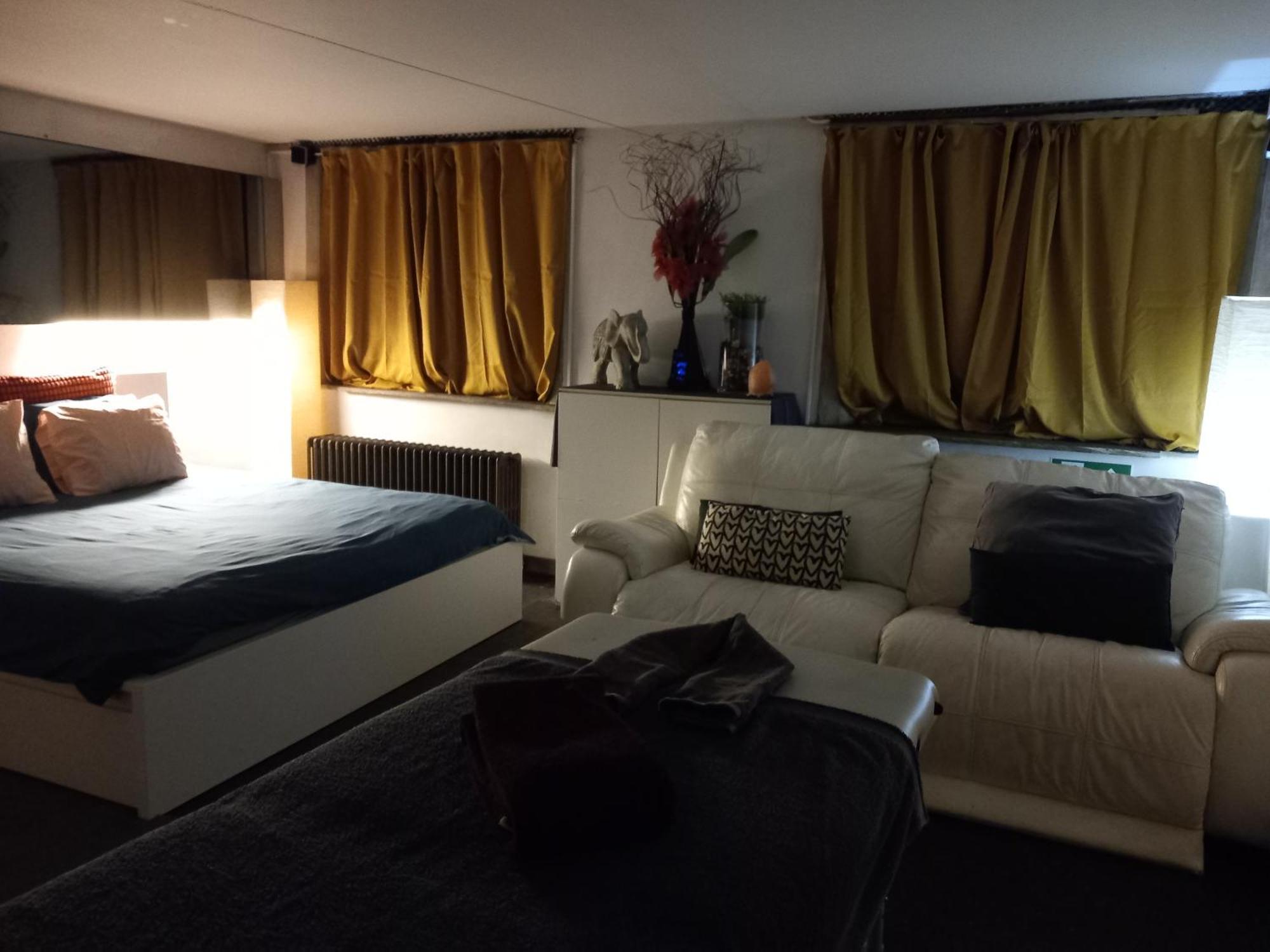 Nice And Cosy Place With Jacuzzi And Sauna To Relax In The Centre Of Antwerpen Kültér fotó